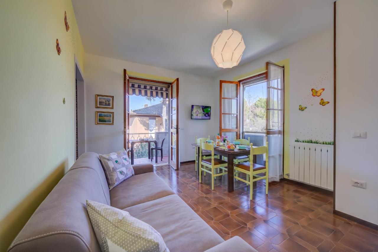 Villa Fiorita Apartments - Happy Rentals 西尔米奥奈 外观 照片